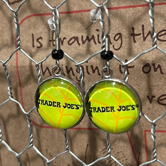 Trader Joe’s earrings 18mm spider web - Picture 2 of 2